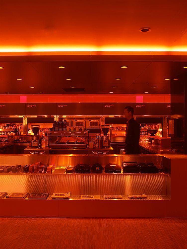 Hotel Citizenm Schiphol Airport Amsterdam Airport Schiphol Esterno foto The interior of the restaurant