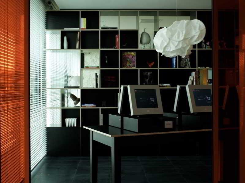 Hotel Citizenm Schiphol Airport Amsterdam Airport Schiphol Esterno foto The interior of the museum