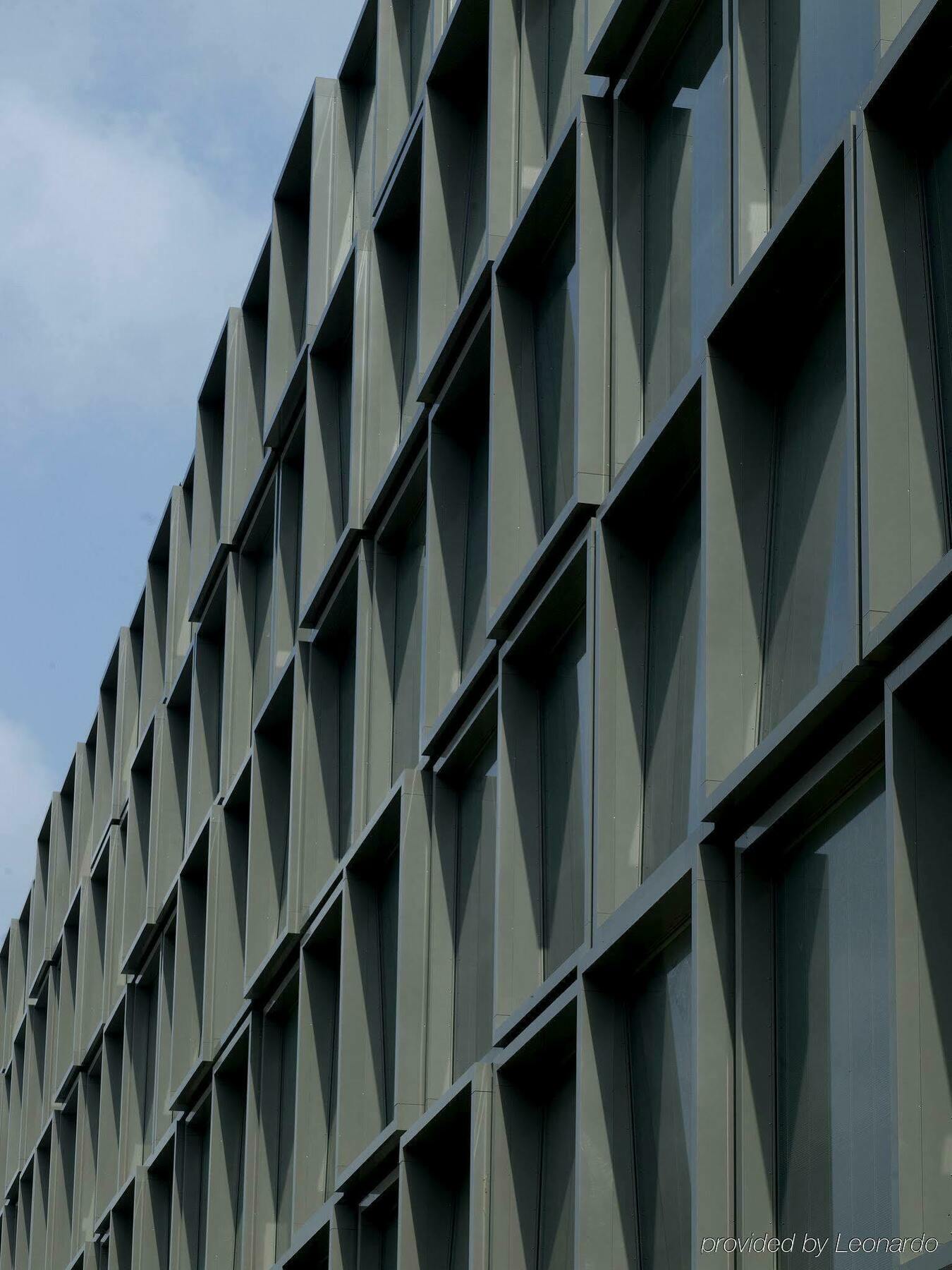 Hotel Citizenm Schiphol Airport Amsterdam Airport Schiphol Esterno foto detail of the facade